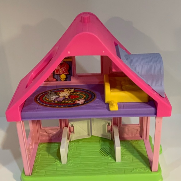 Fisher Price/Little People Stables - Picture 5 of 14